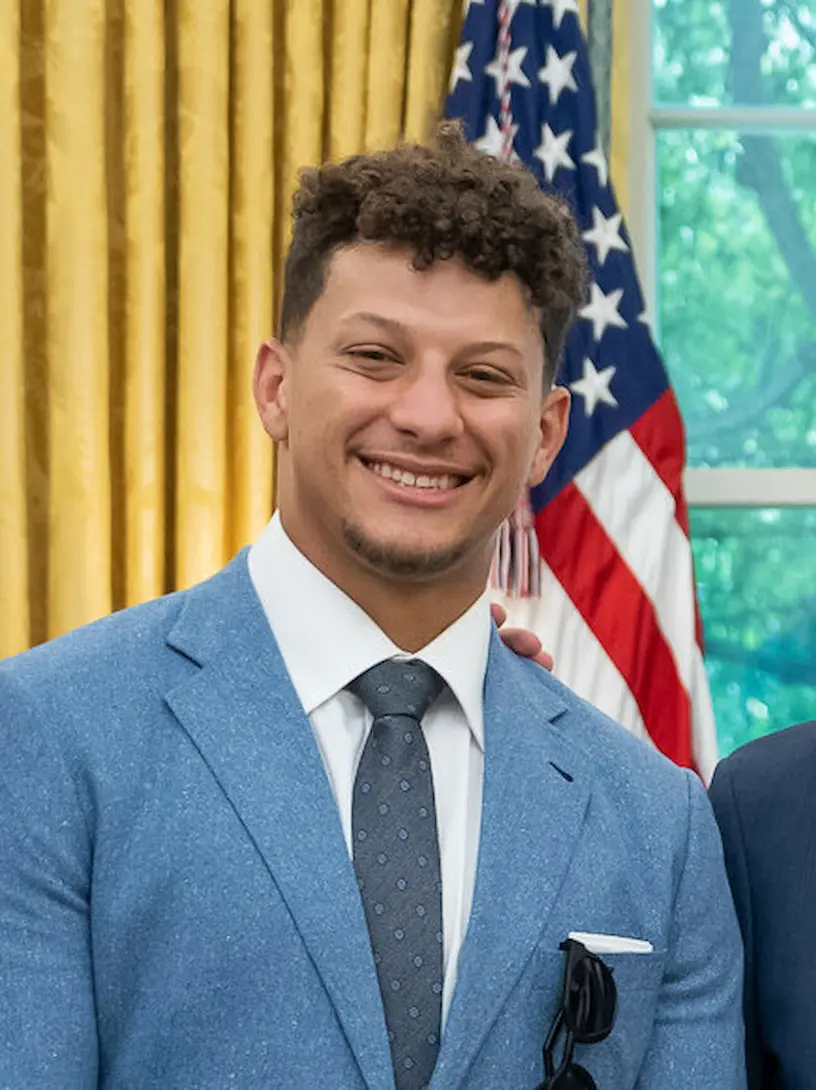 Patrick Mahomes at the Oval Office in 2023; the Chiefs quarterback could bounce back following a nasty injury last season and win Comeback Player of the Year. Credit: Wikimedia Commons.